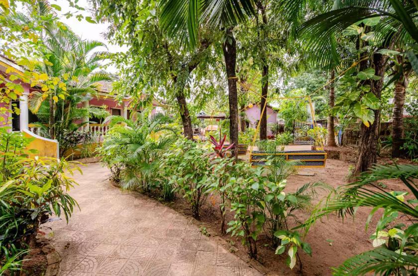 Royalstar Resort Vagator Exterior photo